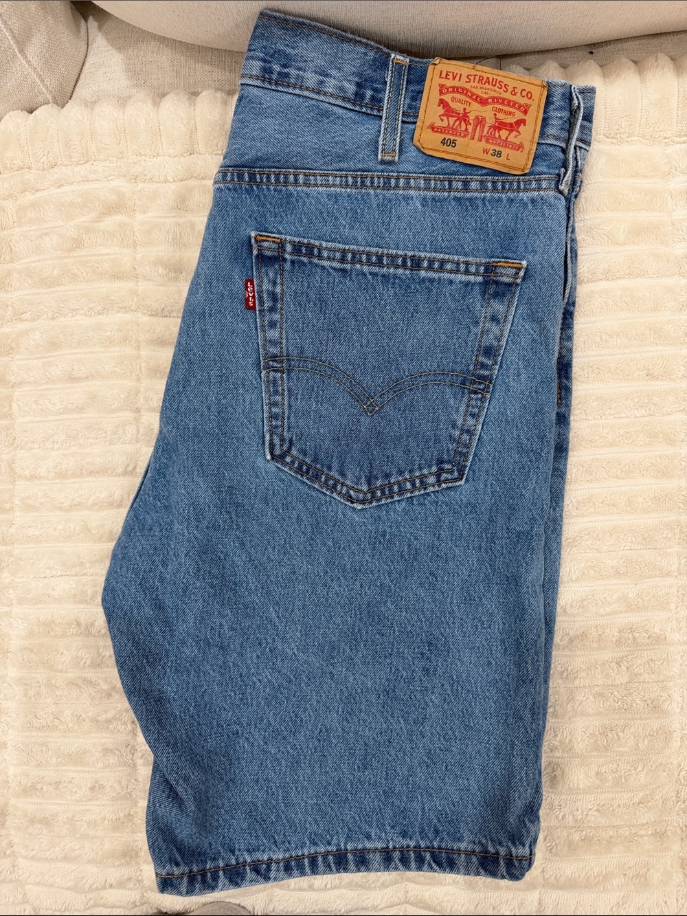 Levi’s 405 Standard Jean Shorts W38 Blue Denim 90s Baggy Minimalist Retro